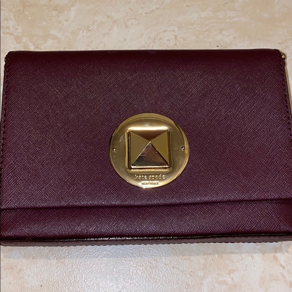 kate spade Handbags - Kate Spade Crossbody